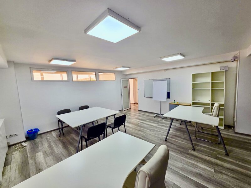 Unirii, magazinul Zepter, mobilat, paza 24 h