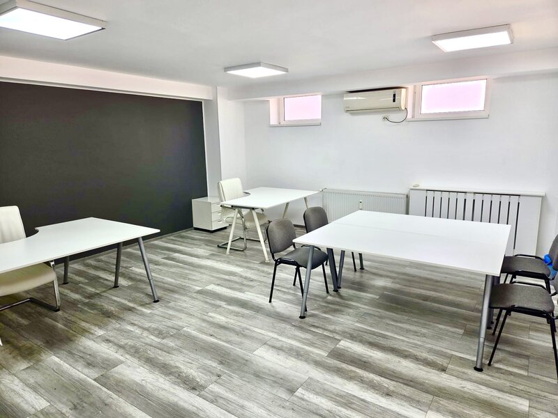 Unirii, magazinul Zepter, mobilat, paza 24 h