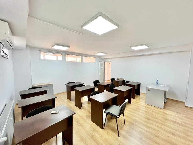 Unirii, magazinul Zepter, mobilat, paza 24 h