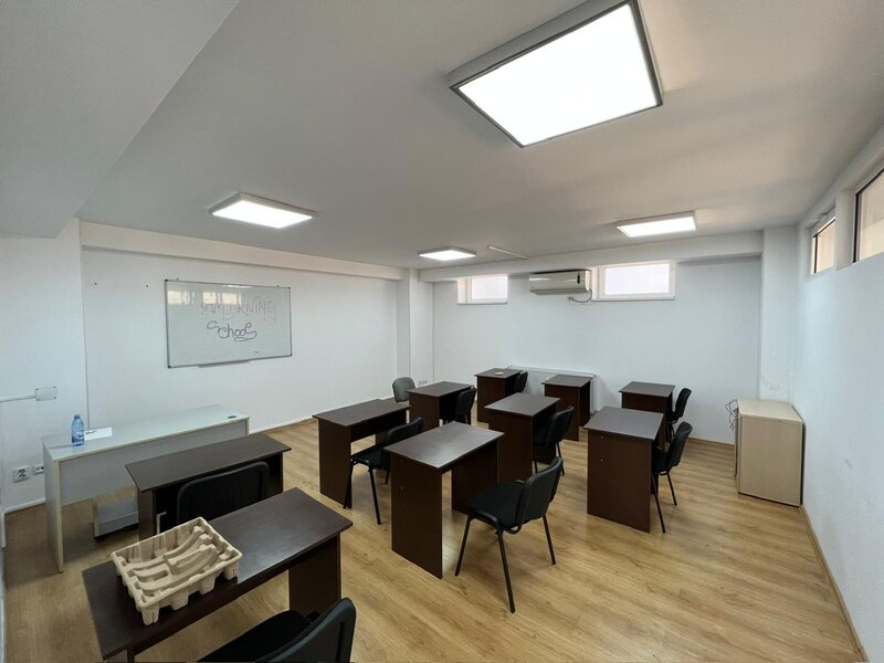 Unirii, magazinul Zepter, mobilat, paza 24 h