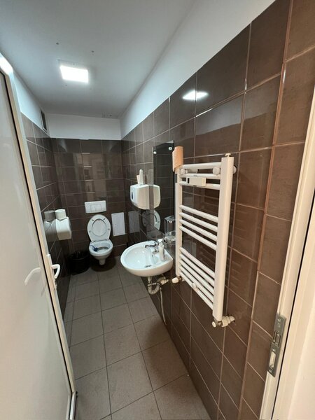 Unirii, magazinul Zepter, mobilat, paza 24 h