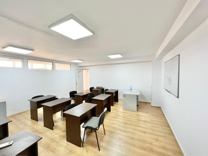 Unirii, magazinul Zepter, mobilat, paza 24 h